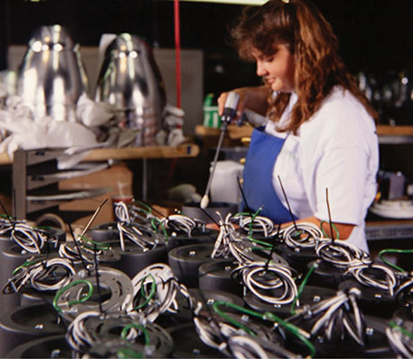 Assembly of cylinders on the factory floor